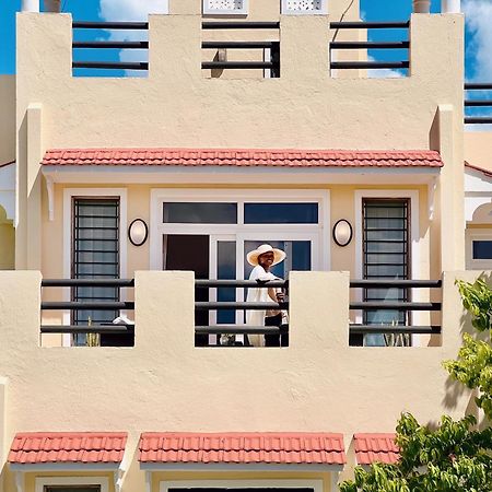 Hilda'S Homestay Playa de Diani Exterior foto